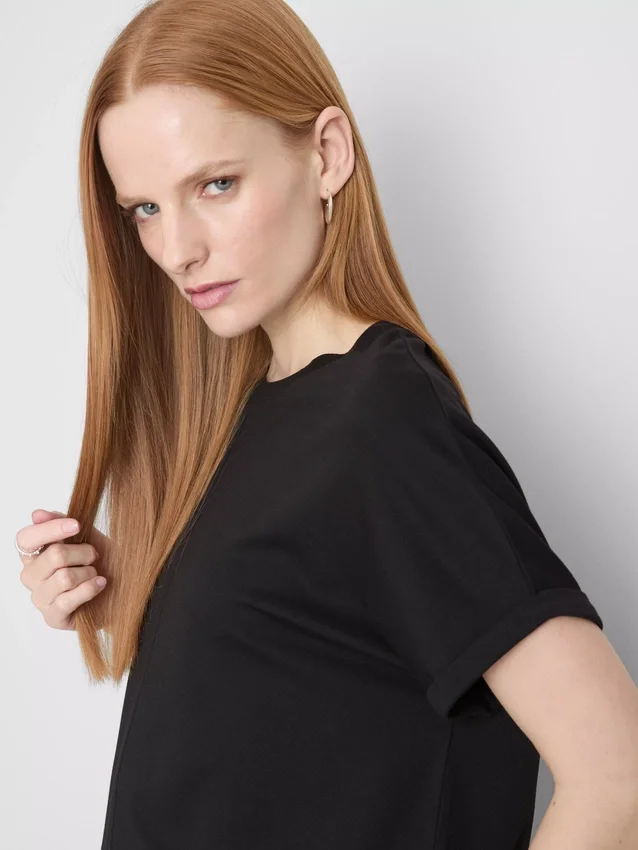 The Edit-t-shirt med synlige sømdetaljer