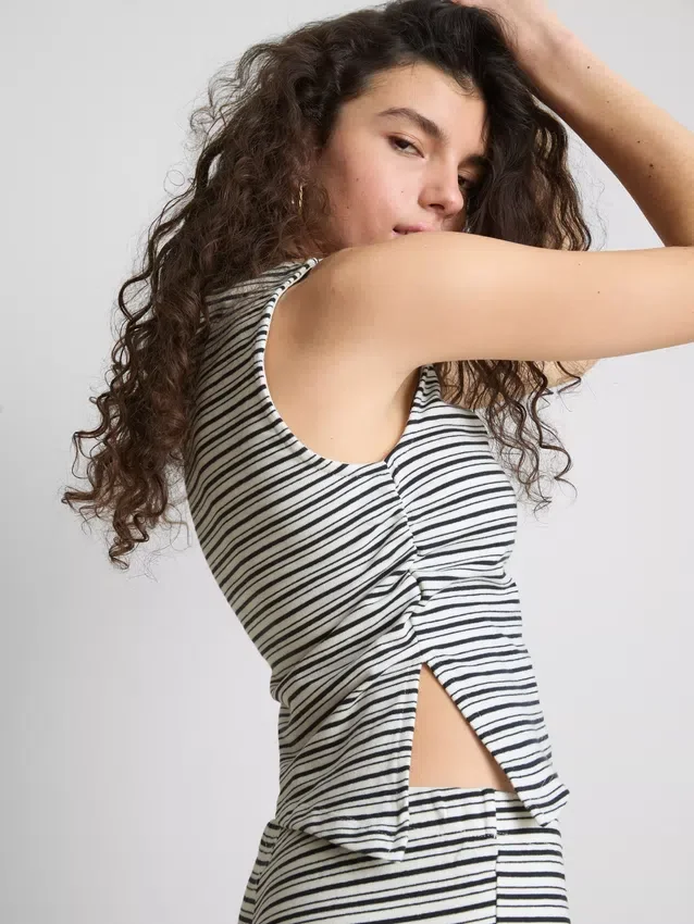 The Primark Scene | Asymmetrisk stribet tanktop
