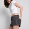 The Primark Scene | Mikro-shorts i bomuldsdenim med nitter