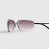 Tonede solbriller med omsluttende design