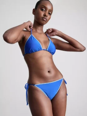 Trekantet bikinitop med syede detaljer