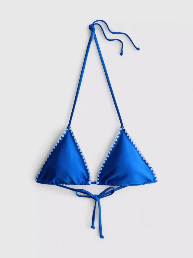 Trekantet bikinitop med syede detaljer