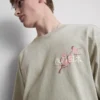 Vasket T-shirt med japansk grafisk print