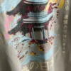Vasket T-shirt med japansk grafisk print