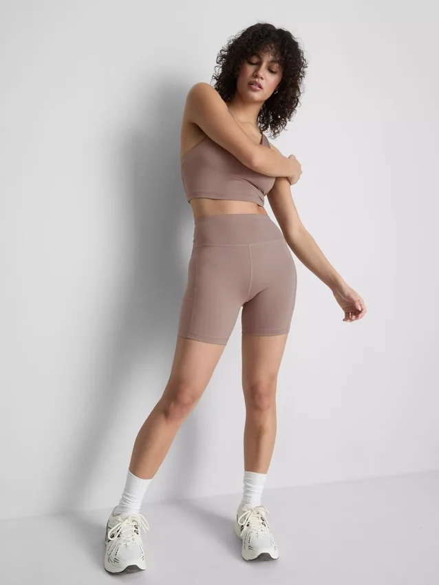 Yogashorts med høj talje