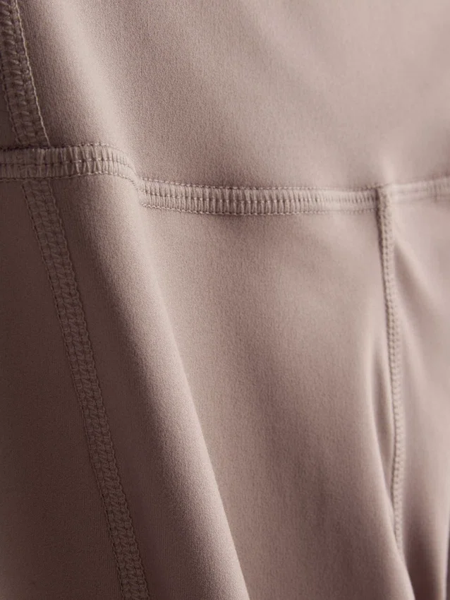 Yogashorts med høj talje
